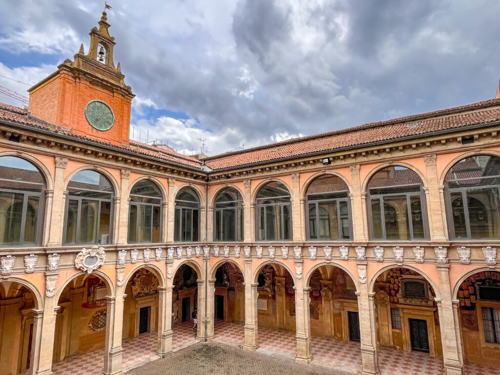 Ancienne université de Bologne