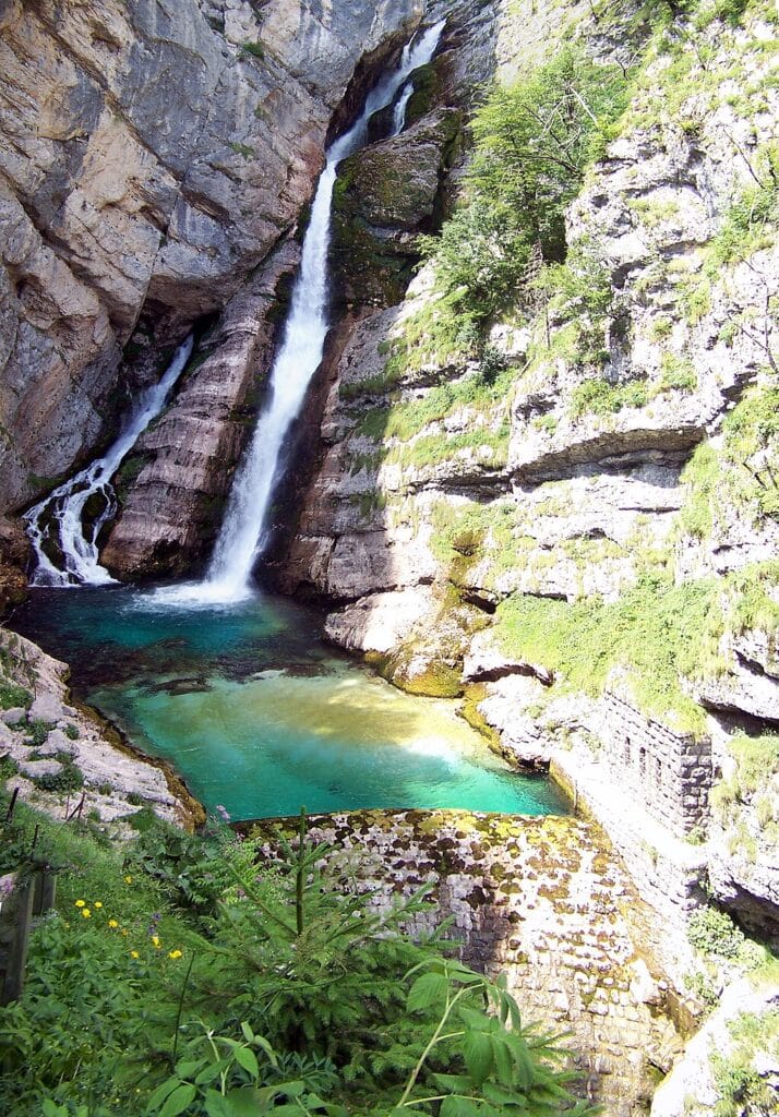Cascade Slavica
